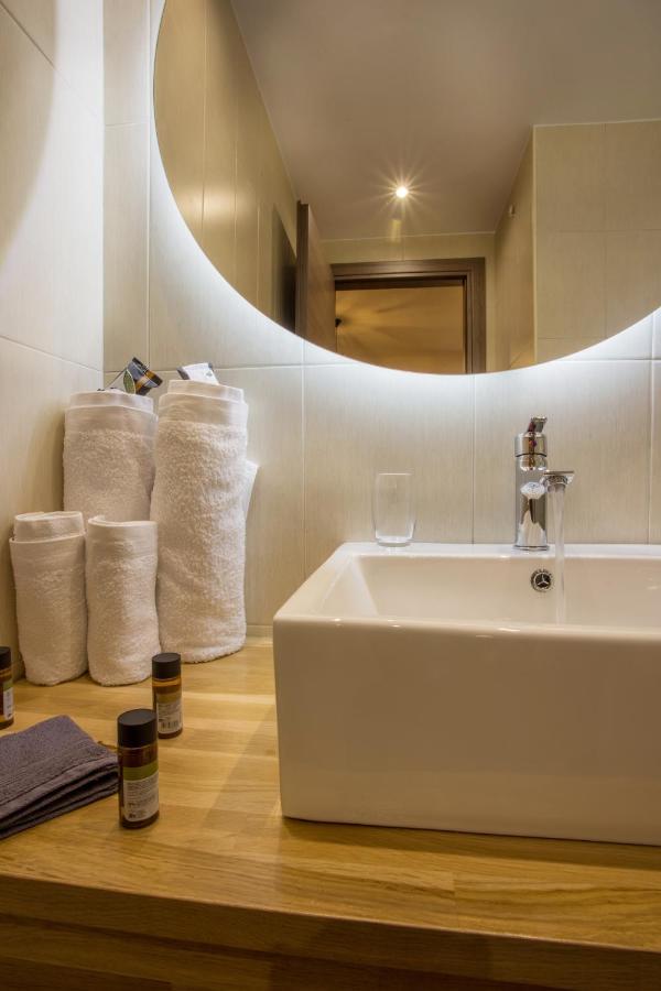 Vardians Villas & Suites Karystos  Exteriör bild