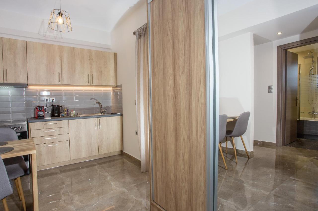 Vardians Villas & Suites Karystos  Exteriör bild